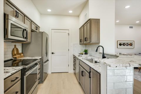 Tiny photo for 4711 Spicewood Springs RD #172, Austin, TX 78759 (MLS # 8999835)