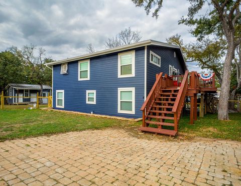 605 Cove CIR Granite Shoals TX 78654