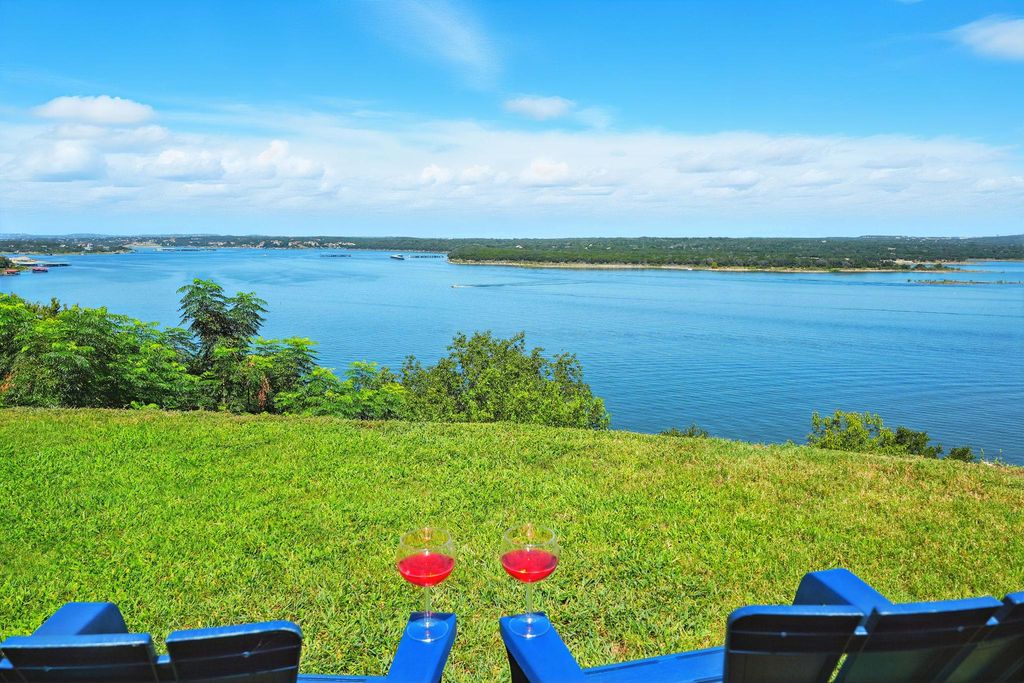 Photo for 2918 Ranch Road 620 N #N-189, Austin, TX 78734 (MLS # 8666022)