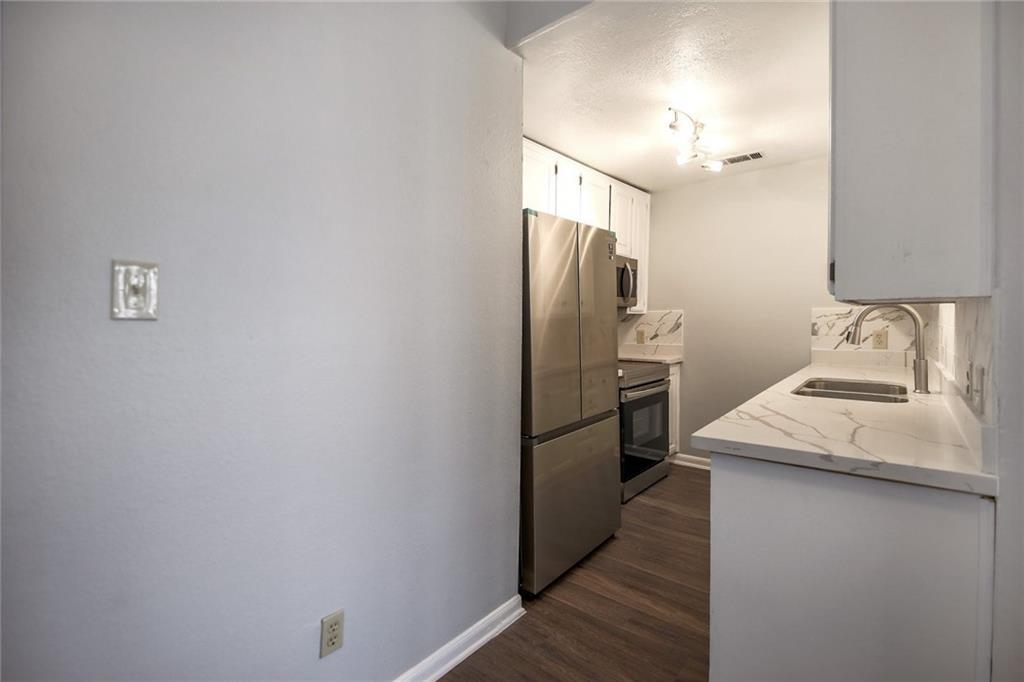 2529 Rio Grande ST 93