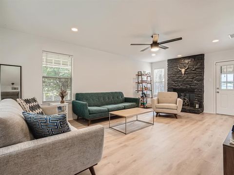 Photo of 7701 Copano DR, Austin, TX 78749 (MLS # 7496433)