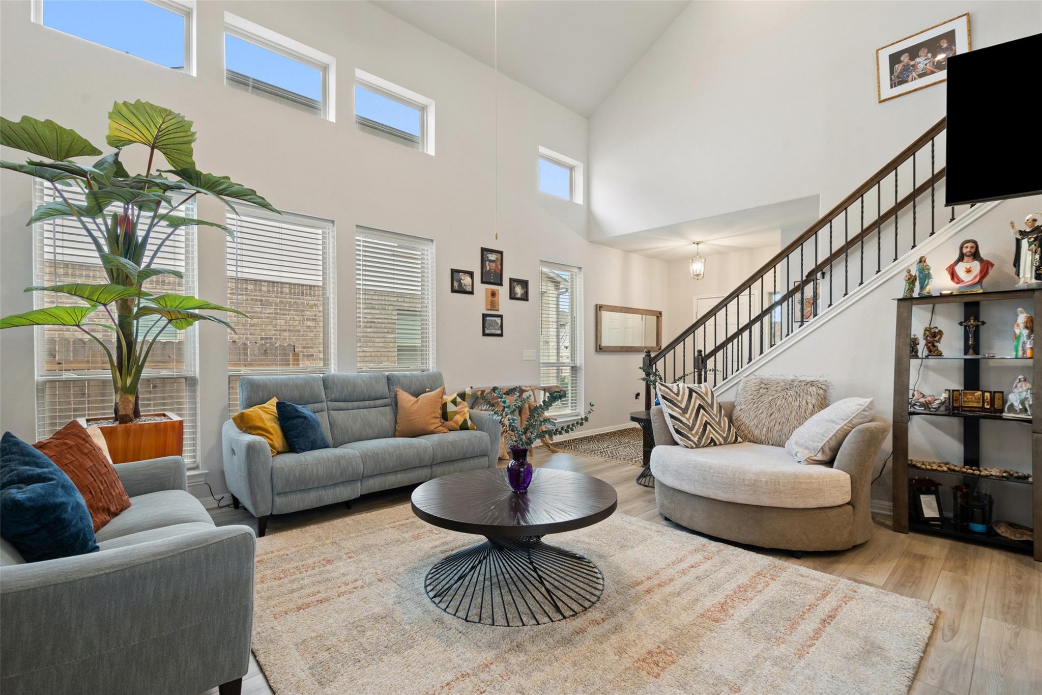 225 Audie Murphy DR