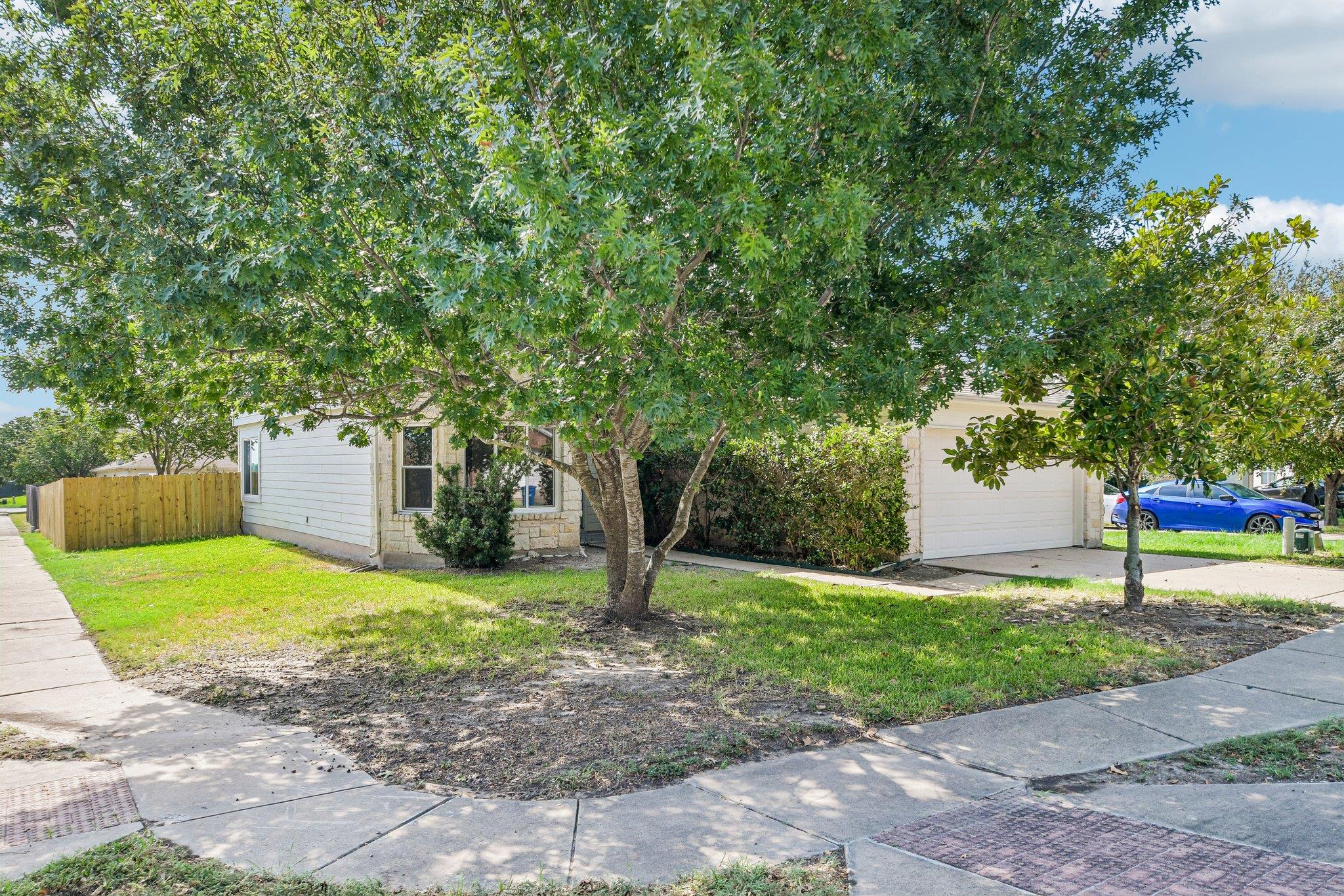14413 Gurneys Eagle DR
