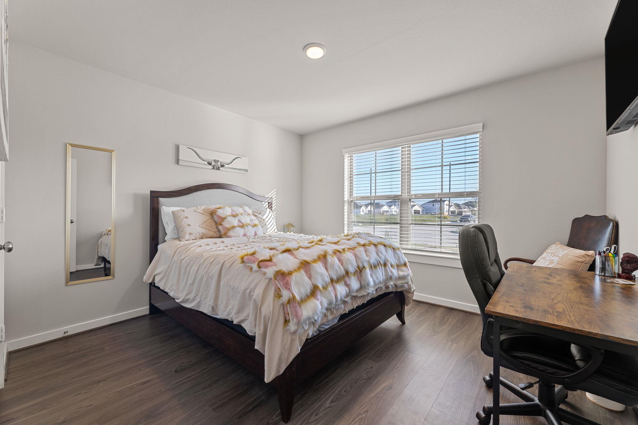 7643 Tramontana LN