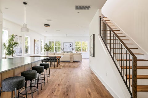Tiny photo for 300 W Mockingbird LN #2, Austin, TX 78745 (MLS # 5890930)
