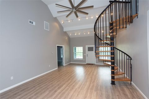 400 S Guadalupe Granger TX 76530