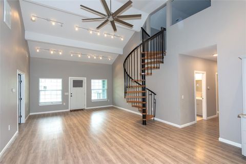 400 S Guadalupe Granger TX 76530