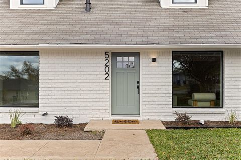 Tiny photo for 5202 Woodmoor DR, Austin, TX 78721 (MLS # 5719757)