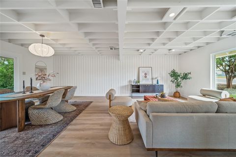 Tiny photo for 5202 Woodmoor DR, Austin, TX 78721 (MLS # 5719757)