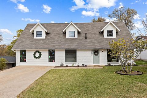 Tiny photo for 5202 Woodmoor DR, Austin, TX 78721 (MLS # 5719757)