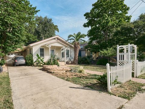 Tiny photo for 7602 Blessing Ave, Austin, TX 78752 (MLS # 3589474)