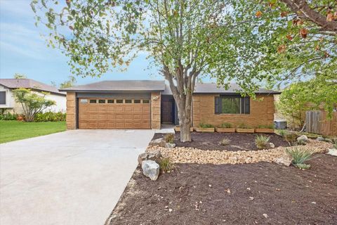 2310 Stratford DR Round Rock TX 78664