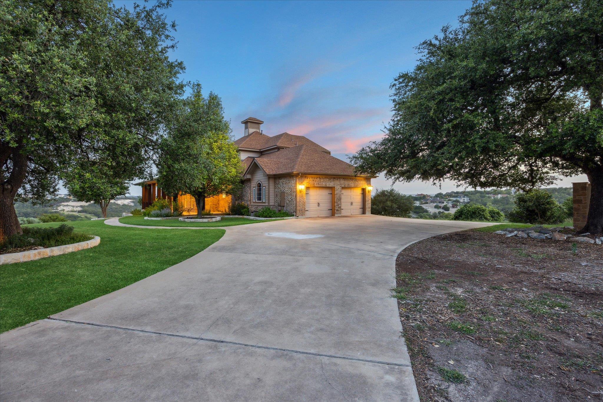 3207 Crystal Falls PKWY
