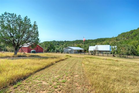 101 Arrowlake RD Wimberley TX 78676