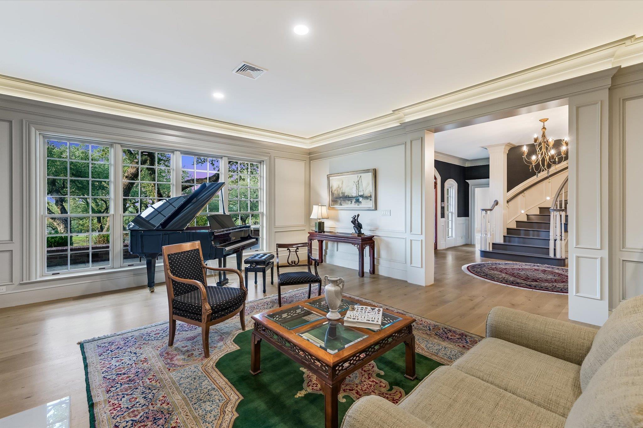 601 Southriver