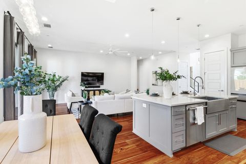 Tiny photo for 3102 Hunt TRL, Austin, TX 78757 (MLS # 7719916)