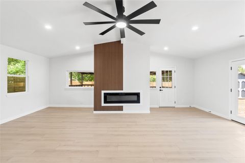 Tiny photo for 106 east lola DR, Austin, TX 78753 (MLS # 9100413)