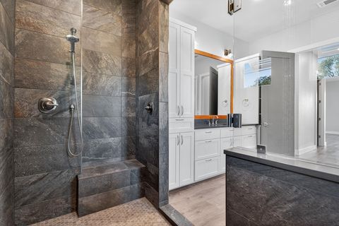 Tiny photo for 21603 Thomas CV, Lago Vista, TX 78645 (MLS # 5214465)