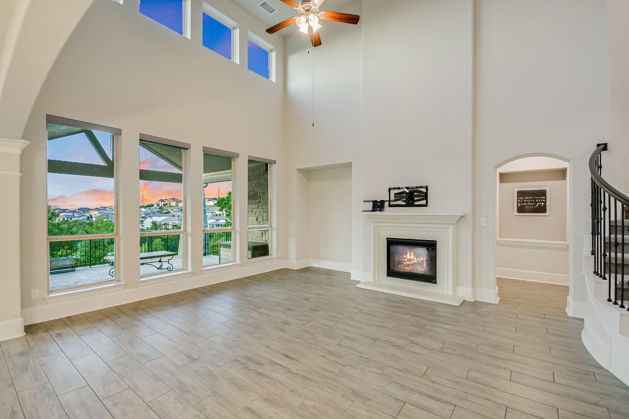 Lakeway, Texas 78738, United States, 4 Bedrooms Bedrooms, ,4 BathroomsBathrooms,Residential,Active,206303