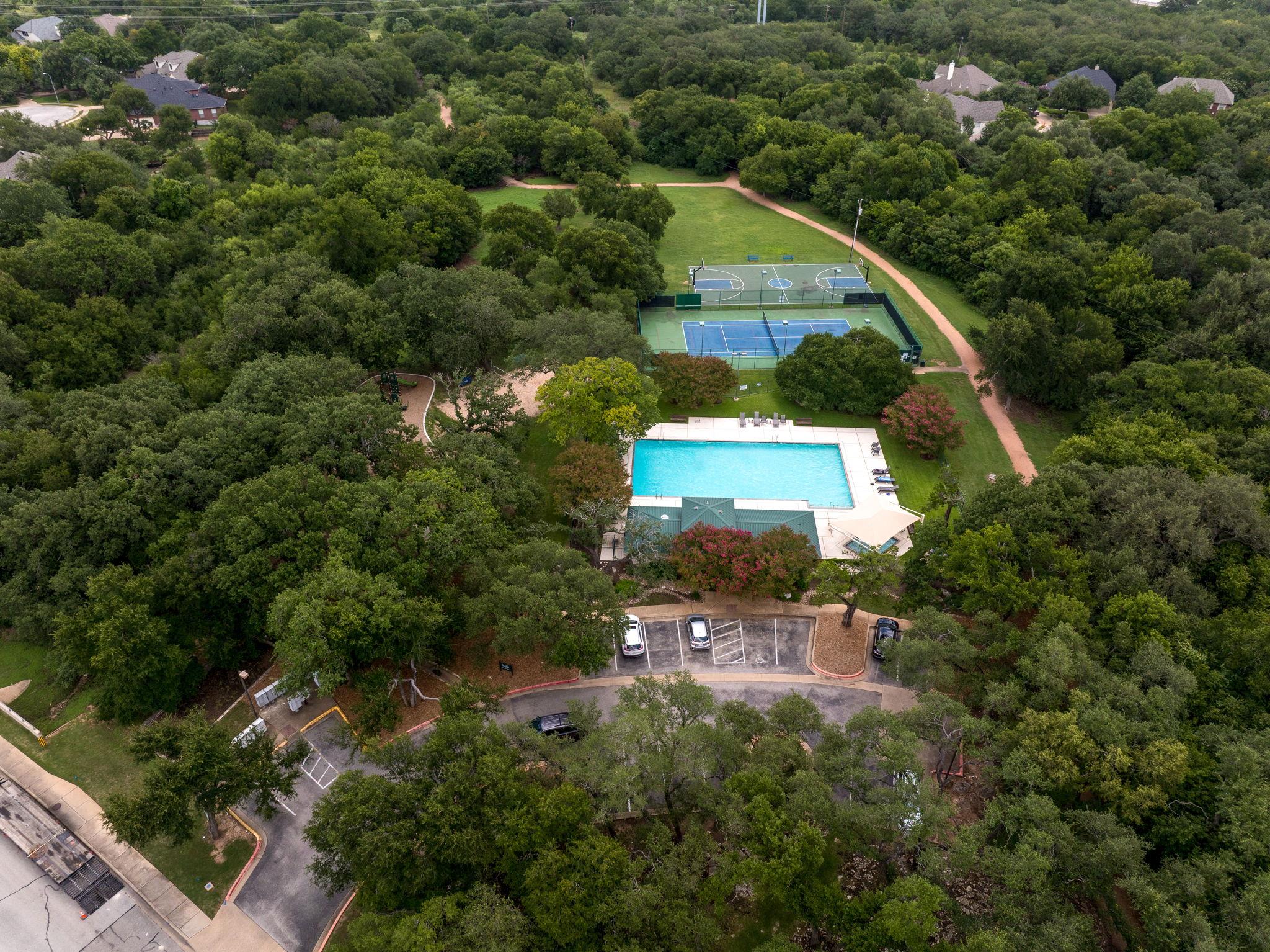 2619 Henley DR