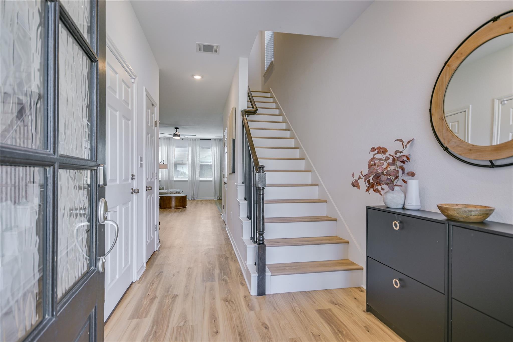 163 Longstraw DR