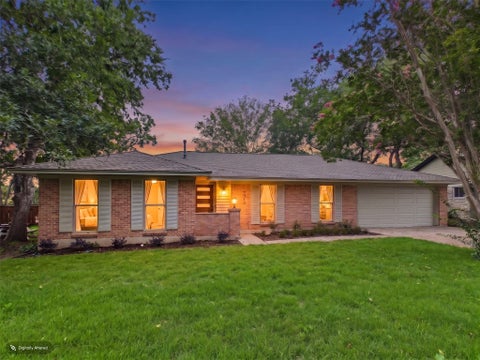 Photo of 7312 Bucknell DR, Austin, TX 78723 (MLS # 5331901)