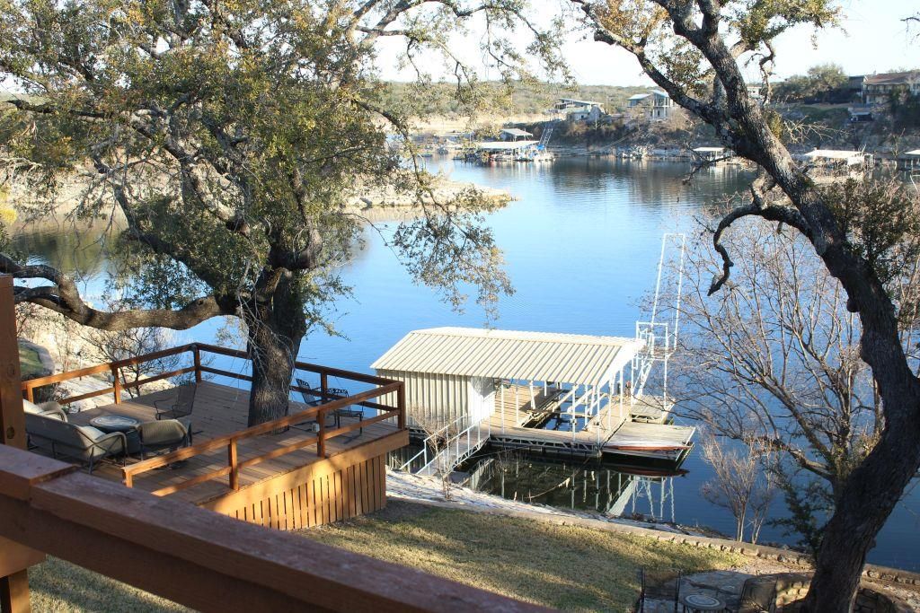 Photo of 23521 Flat Creek DR, Marble Falls, TX 78654 (MLS # 8139883)