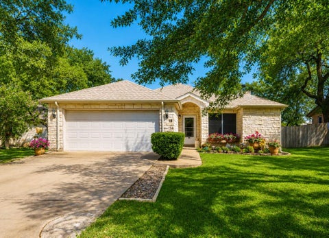 Photo of 15 Palmer LN, Wimberley, TX 78676 (MLS # 4631268)