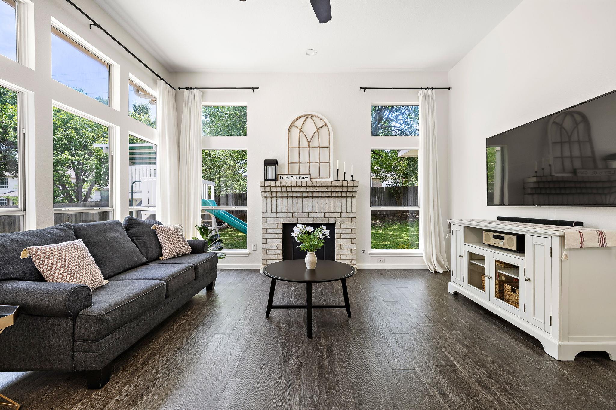 205 Mountain View DR