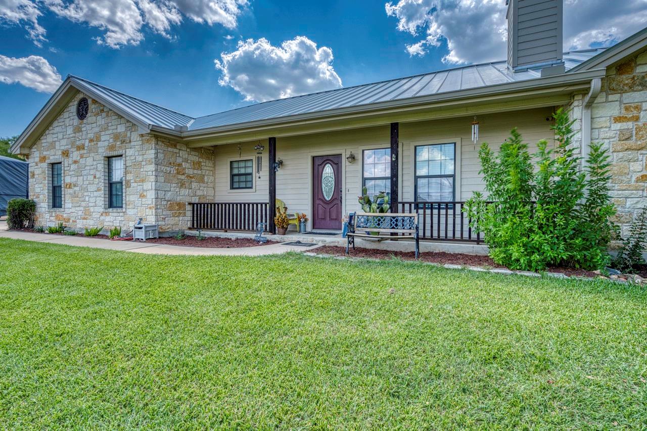 809 Skyline DR