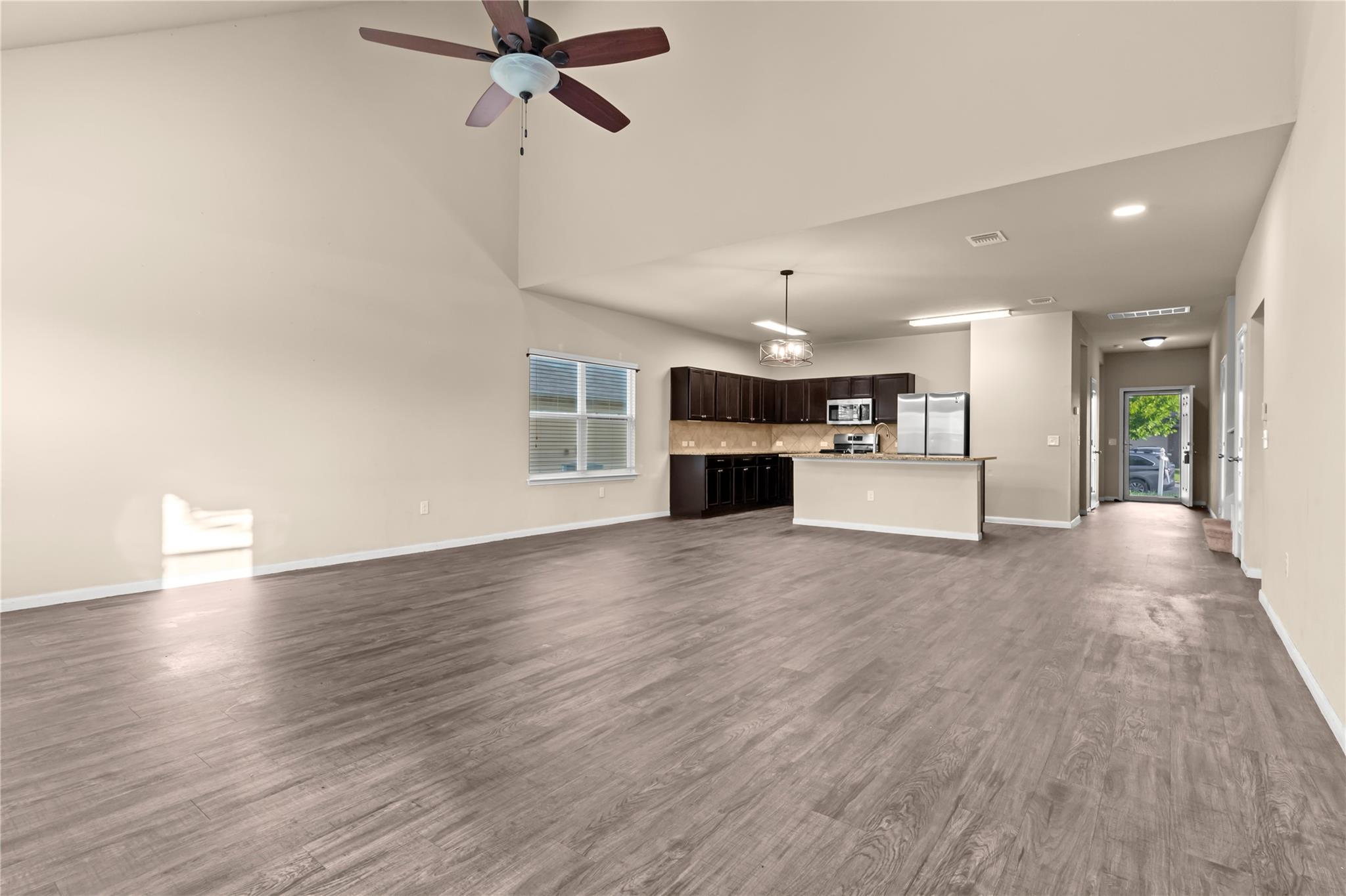 407 Camellia DR