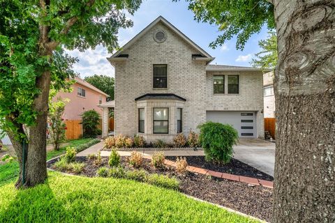 Photo of 2010 Carriage Club DR, Cedar Park, TX 78613 (MLS # 3623616)