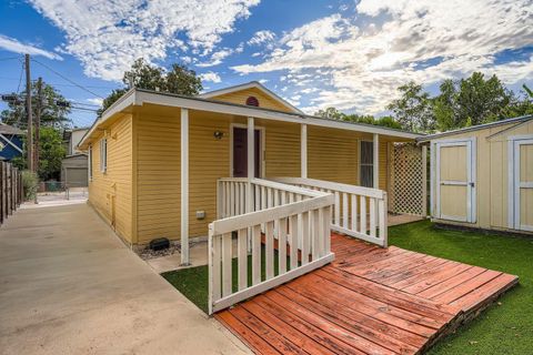 Tiny photo for 2308 Santa Rita ST, Austin, TX 78702 (MLS # 4969797)