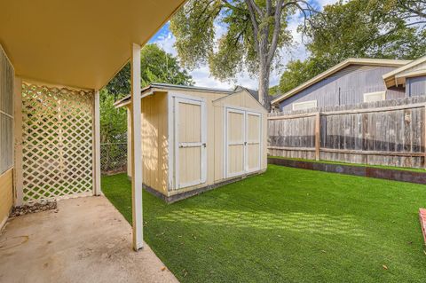 Tiny photo for 2308 Santa Rita ST, Austin, TX 78702 (MLS # 4969797)