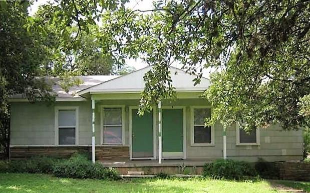 Photo 1 of 12 — 4501 Lareina DR A, Austin, TX 78745