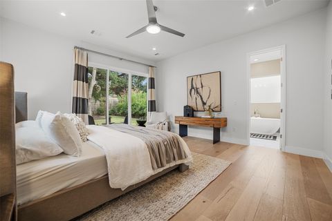 Tiny photo for 5001 Shoal Creek BLVD, Austin, TX 78756 (MLS # 8237714)