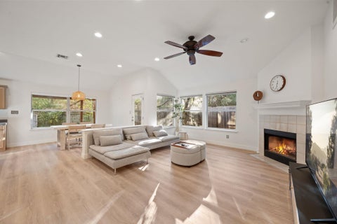 Tiny photo for 5613 Lomita Verde CIR, Austin, TX 78749 (MLS # 5943883)