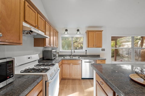 Tiny photo for 5613 Lomita Verde CIR, Austin, TX 78749 (MLS # 5943883)