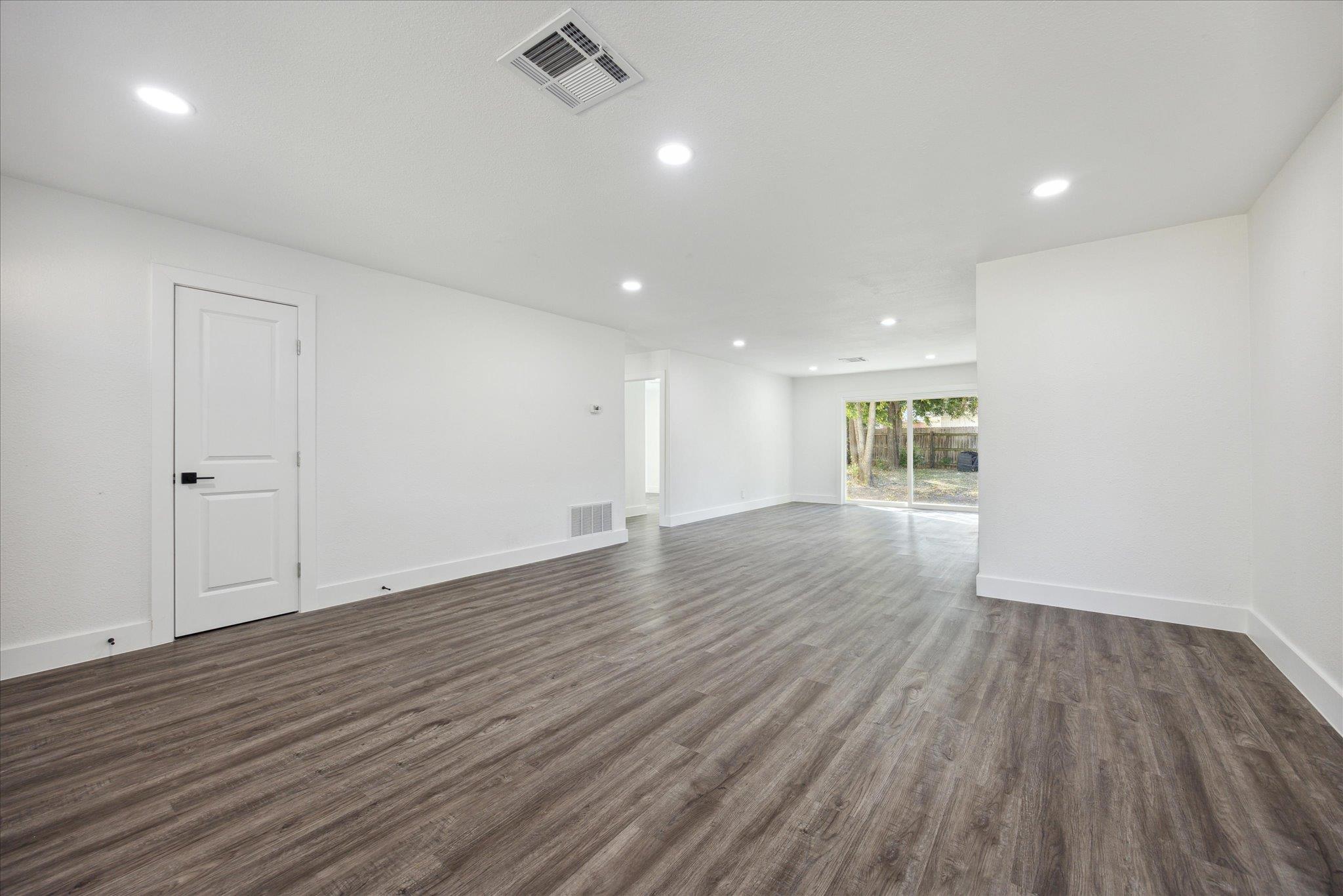 1505 Conder ST