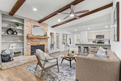 11004 Rustic Manor LN Austin TX 78750