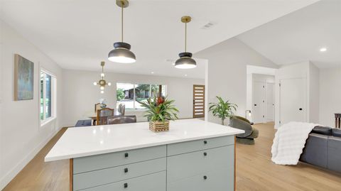 Tiny photo for 7510 Daugherty ST, Austin, TX 78757 (MLS # 2798944)