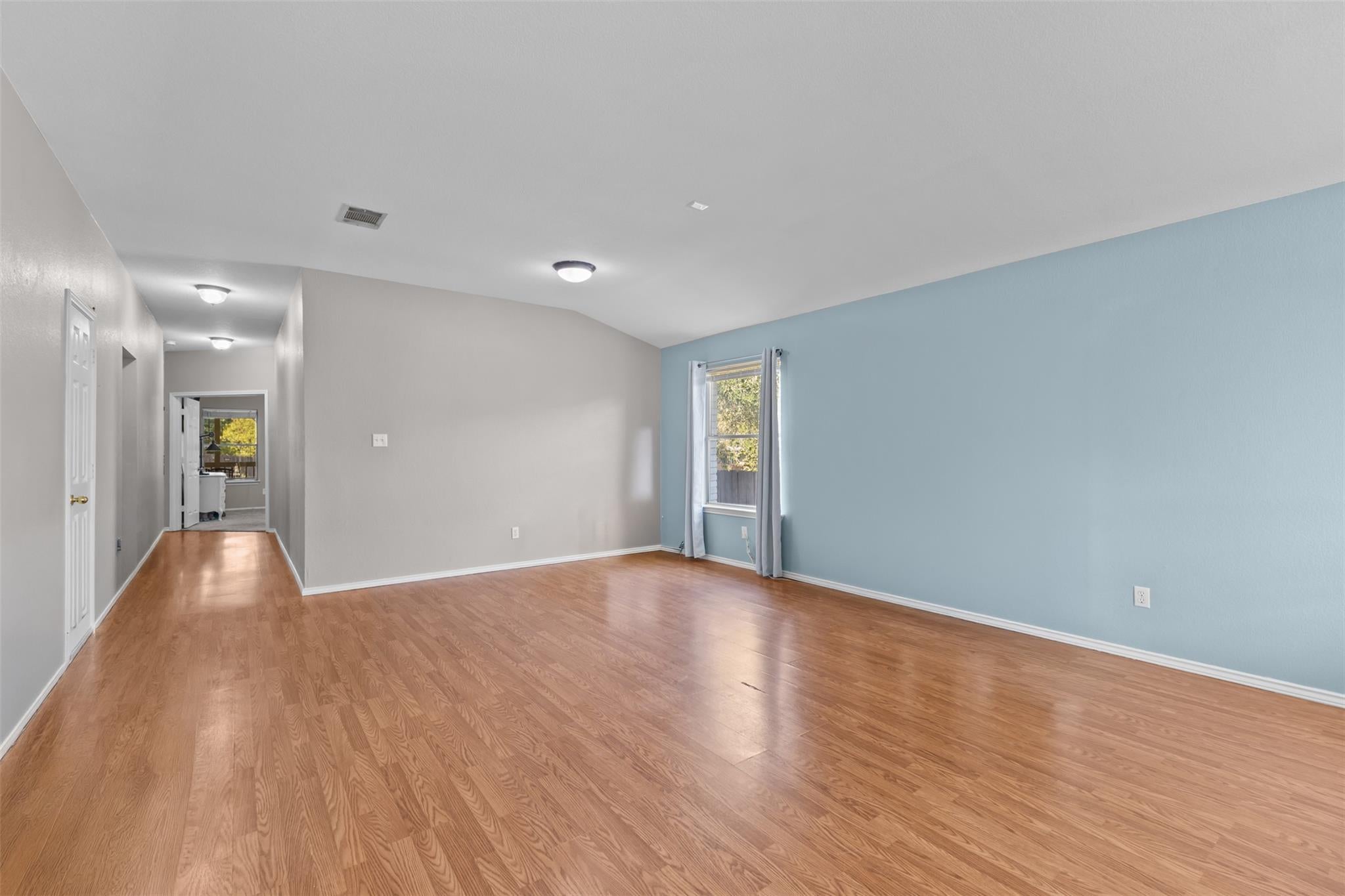 1022 Balanced Rock PL