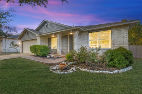 Photo of 1022 Balanced Rock PL, Round Rock, TX 78681 (MLS # 4873619)