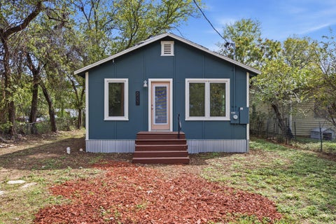 Photo of 6507 Hergotz LN, Austin, TX 78742 (MLS # 9968523)