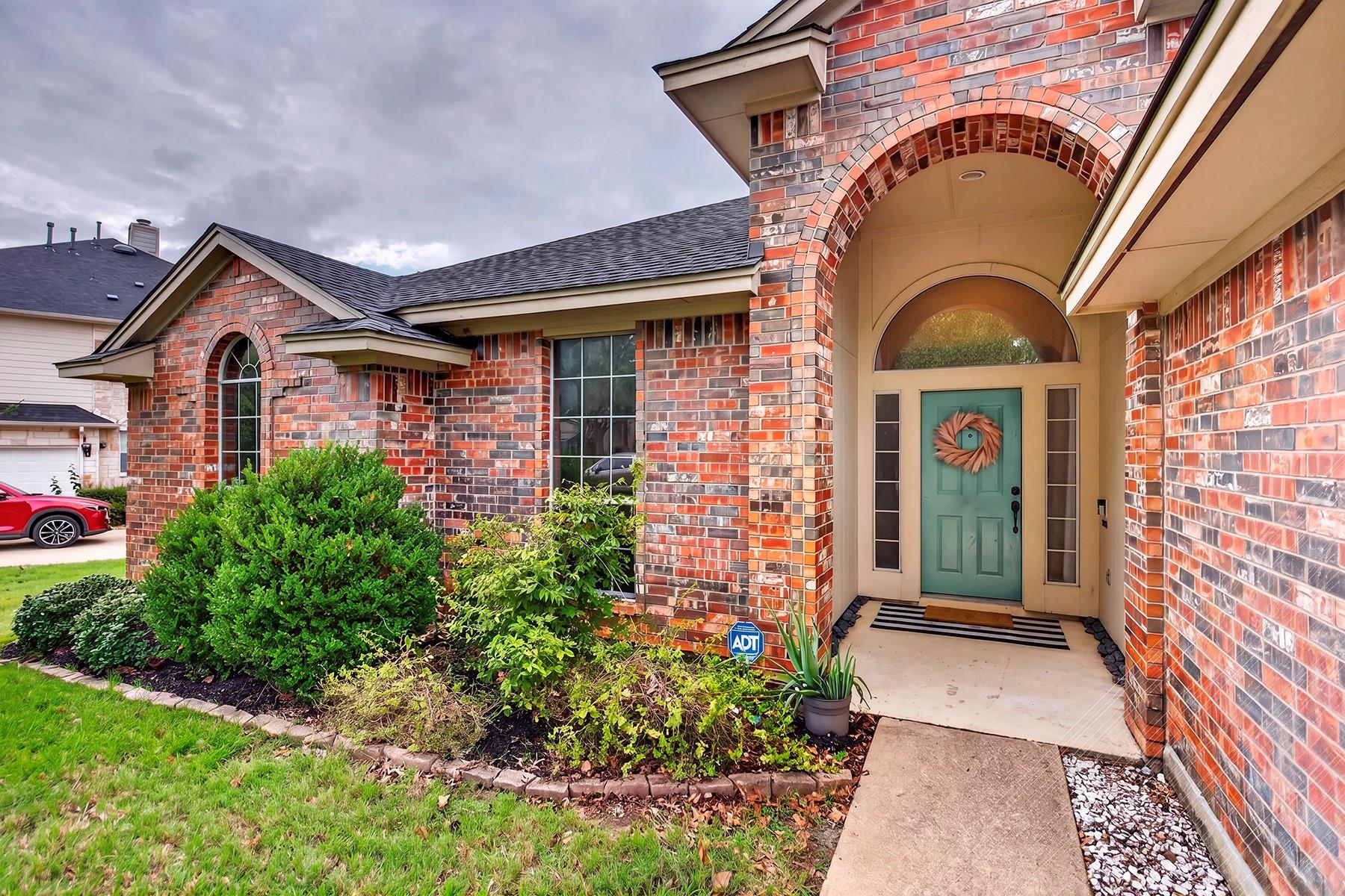 903 Ambrose DR