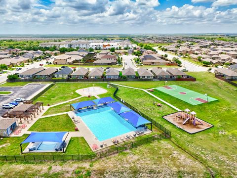Tiny photo for 12304 Waterford Run WAY, Manor, TX 78653 (MLS # 5976394)