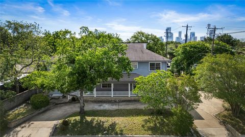 Photo of 1303 Newfield LN, Austin, TX 78703 (MLS # 5104210)