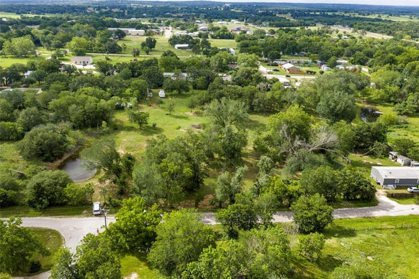 BELTON ST, MC DADE, TX 78650 - Image 87aa6ea4c28492f7a8a2bf71fa3edc2b/3398618534