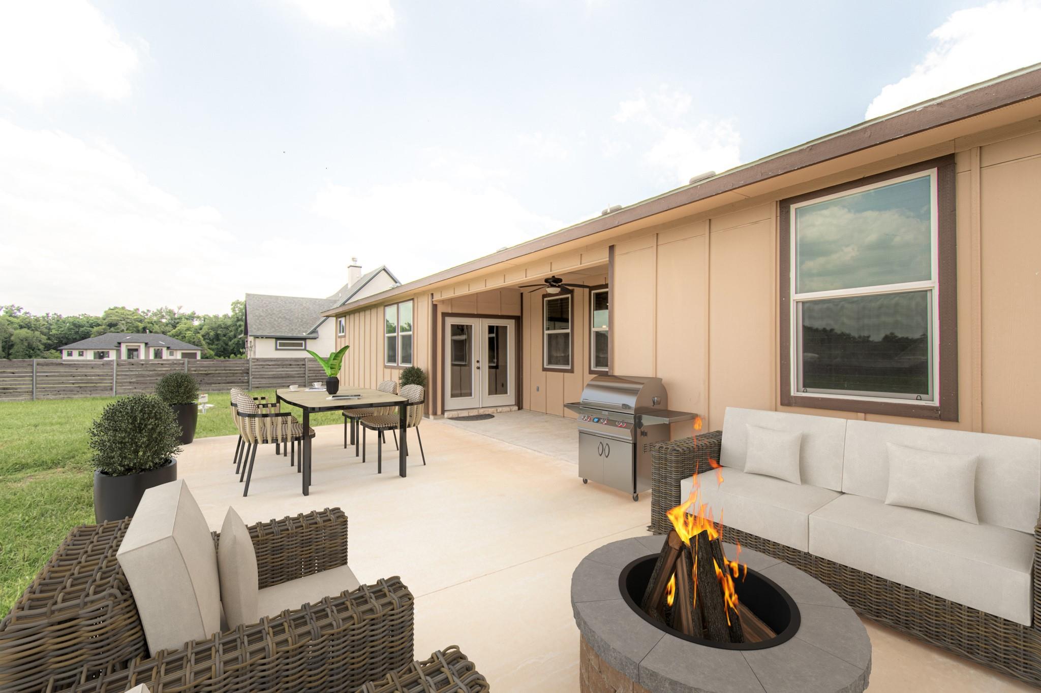 121 Grassy LN