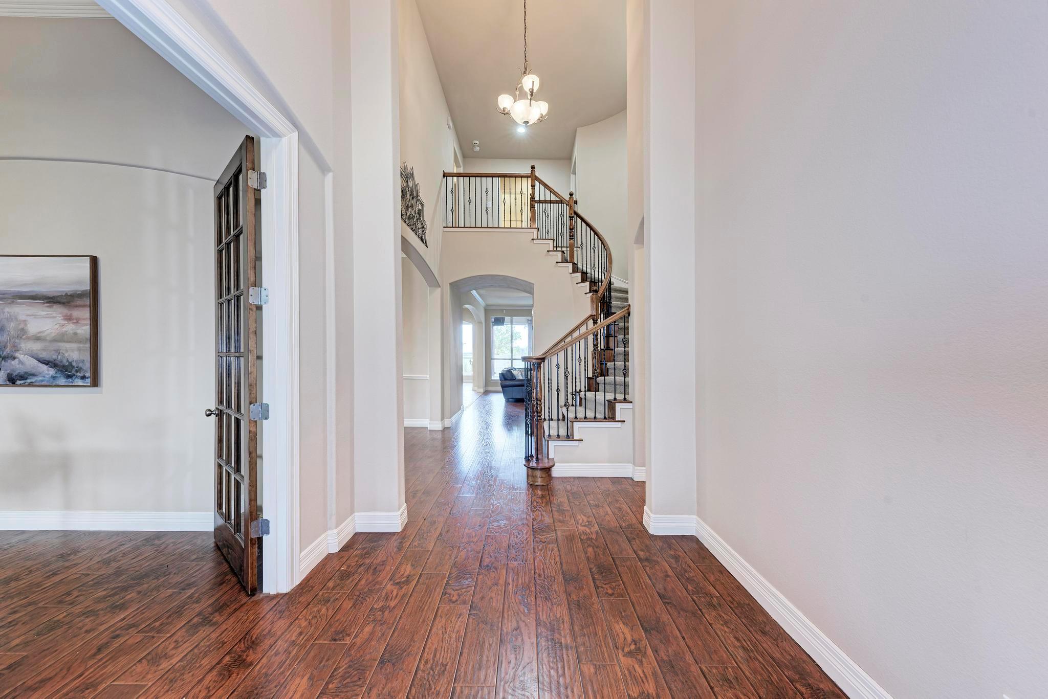 2402 Silent Brook TRL